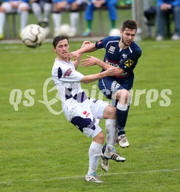 Fussball Regionalliga. SAK gegen Kalsdorf. Darjan Aleksic (SAK), Martin Gruendler (Kalsdorf). Klagenfurt, am 17.5.2013.
Foto: Kuess
---
pressefotos, pressefotografie, kuess, qs, qspictures, sport, bild, bilder, bilddatenbank