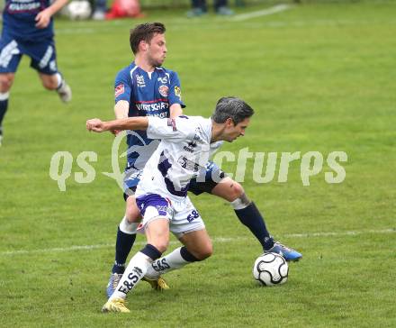 Fussball Regionalliga. SAK gegen Kalsdorf. Thomas Riedl (SAK), Gerald Saeumel (Kalsdorf). Klagenfurt, am 17.5.2013.
Foto: Kuess
---
pressefotos, pressefotografie, kuess, qs, qspictures, sport, bild, bilder, bilddatenbank