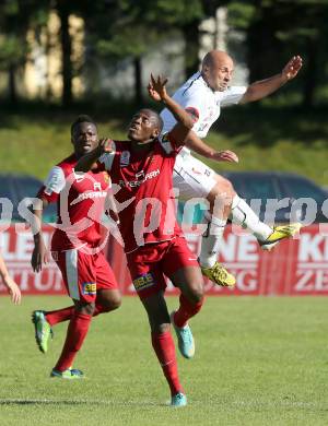 Fussball Bundesliga. RZ Pellets WAC gegen FC Admira Wacker Moedling.  Stephan Stueckler, (WAC), Mevoungou Mekoulou Patrick  (Moedling). Wolfsberg, 18.5.2013.
Foto: Kuess

---
pressefotos, pressefotografie, kuess, qs, qspictures, sport, bild, bilder, bilddatenbank