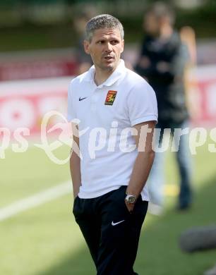 Fussball Bundesliga. RZ Pellets WAC gegen FC Admira Wacker Moedling.  Trainer Dietmar Kuehbauer (Moedling). Wolfsberg, 18.5.2013.
Foto: Kuess

---
pressefotos, pressefotografie, kuess, qs, qspictures, sport, bild, bilder, bilddatenbank