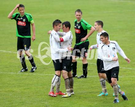 Fussball Kaerntner Liga. WAC Amateure. gegen Lienz. Torjubel Patrick Pfennich (WAC). Wolfsberg, am 25.5.2013.
Foto: Kuess
---
pressefotos, pressefotografie, kuess, qs, qspictures, sport, bild, bilder, bilddatenbank