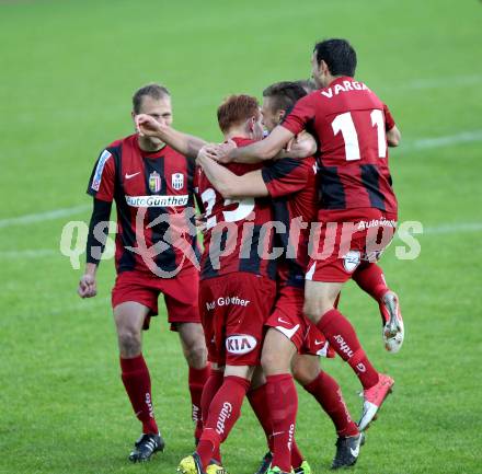 Fussball Regionalliga. VSV gegen LASK Linz. Jubel (LASK). Villach, 25.5.2013.
Foto: Kuess
---
pressefotos, pressefotografie, kuess, qs, qspictures, sport, bild, bilder, bilddatenbank