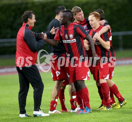 Fussball Regionalliga. VSV gegen LASK Linz. Jubel (LASK). Villach, 25.5.2013.
Foto: Kuess
---
pressefotos, pressefotografie, kuess, qs, qspictures, sport, bild, bilder, bilddatenbank