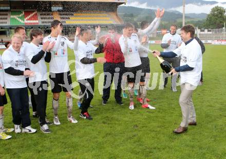 Fussball Kaerntner Liga. WAC Amateure gegen Lienz. Meisterjubel WAC, Dietmar Riegler. Wolfsberg, am 25.5.2013.
Foto: Kuess
---
pressefotos, pressefotografie, kuess, qs, qspictures, sport, bild, bilder, bilddatenbank