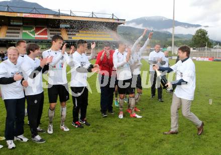 Fussball Kaerntner Liga. WAC Amateure gegen Lienz. Meisterjubel WAC, Dietmar Riegler. Wolfsberg, am 25.5.2013.
Foto: Kuess
---
pressefotos, pressefotografie, kuess, qs, qspictures, sport, bild, bilder, bilddatenbank