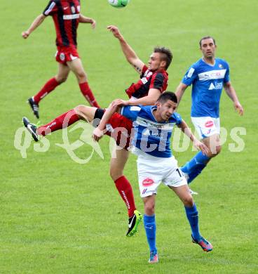 Fussball Regionalliga. VSV gegen LASK Linz. Sandic Michel (VSV), Kobleder Christoph (LASK).. Villach, 25.5.2013.
Foto: Kuess
---
pressefotos, pressefotografie, kuess, qs, qspictures, sport, bild, bilder, bilddatenbank