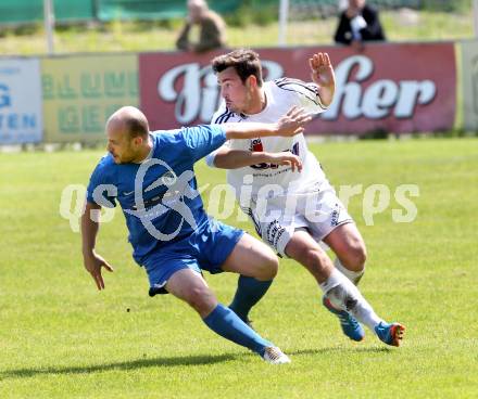 Fussball. Unterliga Ost. ASV gegen Globasnitz. Barrazutti Daniel (ASV), Lince Michael (Globasnitz). Klagenfurt, 26.6.2013.
Foto: Kuess 
---
pressefotos, pressefotografie, kuess, qs, qspictures, sport, bild, bilder, bilddatenbank