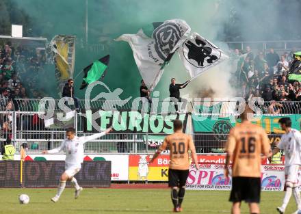 Fussball Bundesliga. RZ Pellets WAC gegen FC Wacker Innsbruck.. Fans. Wolfsberg, 26.5.2013.
Foto: Kuess

---
pressefotos, pressefotografie, kuess, qs, qspictures, sport, bild, bilder, bilddatenbank