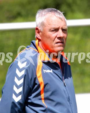 Fussball. Unterliga Ost. ASV gegen Globasnitz. Trainer Micheu Josef  (Globasnitz). Klagenfurt, 26.6.2013.
Foto: Kuess 
---
pressefotos, pressefotografie, kuess, qs, qspictures, sport, bild, bilder, bilddatenbank