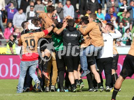 Fussball Bundesliga. RZ Pellets WAC gegen FC Wacker Innsbruck.. Jubel Innsbruck. Wolfsberg, 26.5.2013.
Foto: Kuess

---
pressefotos, pressefotografie, kuess, qs, qspictures, sport, bild, bilder, bilddatenbank