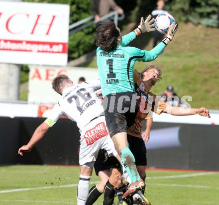 Fussball Bundesliga. RZ Pellets WAC gegen FC Wacker Innsbruck..  Michael Sollbauer, (WAC), Szabolcs Safar  (Innsbruck). Wolfsberg, 26.5.2013.
Foto: Kuess

---
pressefotos, pressefotografie, kuess, qs, qspictures, sport, bild, bilder, bilddatenbank