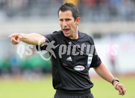 Fussball Bundesliga. RZ Pellets WAC gegen FC Wacker Innsbruck.. Schiedsrichter Alexander Harkam. Wolfsberg, 26.5.2013.
Foto: Kuess

---
pressefotos, pressefotografie, kuess, qs, qspictures, sport, bild, bilder, bilddatenbank