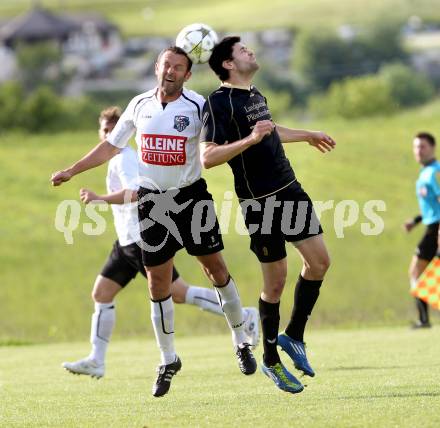 Fussball. Kaerntner Liga. Koettmannsdorf gegen WAC Amateure. Buergler Stephan (Koettmannsdorf), Jochum Hannes Franz (WAC). Koettmannsdorf, 29. 5. 2013.
Foto: Kuess
---
pressefotos, pressefotografie, kuess, qs, qspictures, sport, bild, bilder, bilddatenbank