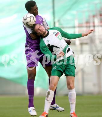 Fussball Regionalliga. SK Austria Klagenfurt gegen DSV Leoben. Eric Akoto, (Austria Klagenfurt), Marcel Steiner  (Leoben). Klagenfurt, 29.5.2013.
Foto: Kuess
---
pressefotos, pressefotografie, kuess, qs, qspictures, sport, bild, bilder, bilddatenbank