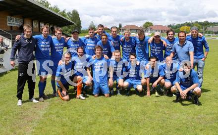 Fussball Unterliga Ost. Meister Annabichler SV. ASV. Mannschatsfoto. Annabichl, am 2.6.2013.
Foto: Kuess
---
pressefotos, pressefotografie, kuess, qs, qspictures, sport, bild, bilder, bilddatenbank