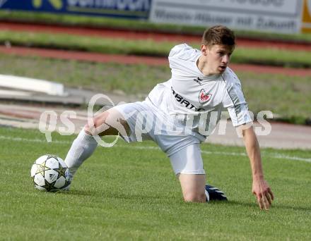 Fussball Kaerntner Liga. Voelkermarkt gegen ATUS Ferlach. Fabian Stornig (Ferlach). Voelkermarkt, 7. 6. 2013-
Foto: Kuess
---
pressefotos, pressefotografie, kuess, qs, qspictures, sport, bild, bilder, bilddatenbank