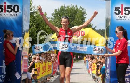 Triathlon. 5150 Triathlon Klagenfurt. Stuart Hayes (GBR). Klagenfurt, am 9.6.2013.
Foto: Kuess
---
pressefotos, pressefotografie, kuess, qs, qspictures, sport, bild, bilder, bilddatenbank