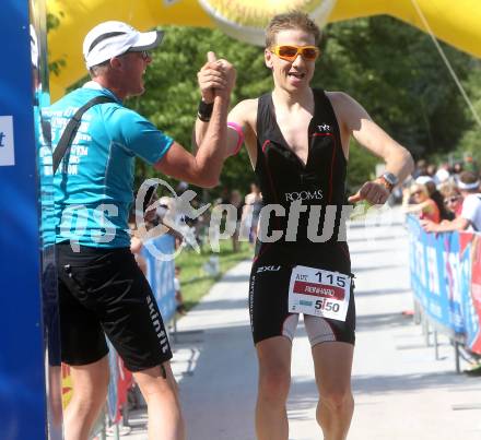 Triathlon. 5150 Triathlon Klagenfurt. Werner Uran, Reinhard Wohlfahrt (AUT). Klagenfurt, am 9.6.2013.
Foto: Kuess
---
pressefotos, pressefotografie, kuess, qs, qspictures, sport, bild, bilder, bilddatenbank