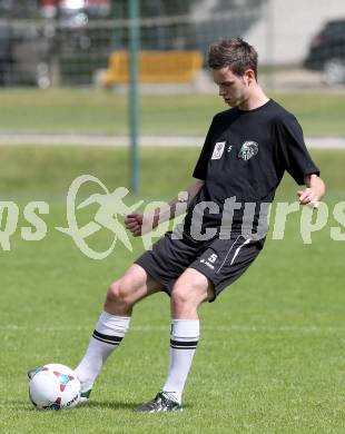 Fussball. Bundesliga. RZ Pellets WAC. Training. Kevin Vaschauner. Wolfsberg, 12.6.2013.
Foto: Kuess
---
pressefotos, pressefotografie, kuess, qs, qspictures, sport, bild, bilder, bilddatenbank