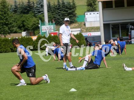 Fussball Bundesliga. Training WAC. Trainer Slobodan Grubor. Wolfsberg, am 18.6.2013.
Foto: Kuess
---
pressefotos, pressefotografie, kuess, qs, qspictures, sport, bild, bilder, bilddatenbank