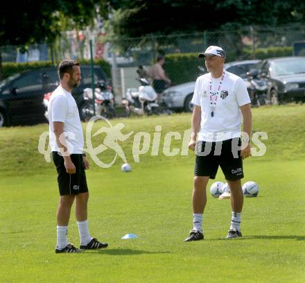 Fussball Bundesliga. Training WAC. Trainer Slobodan Grubor, Hannes Jochum. Wolfsberg, am 18.6.2013.
Foto: Kuess
---
pressefotos, pressefotografie, kuess, qs, qspictures, sport, bild, bilder, bilddatenbank