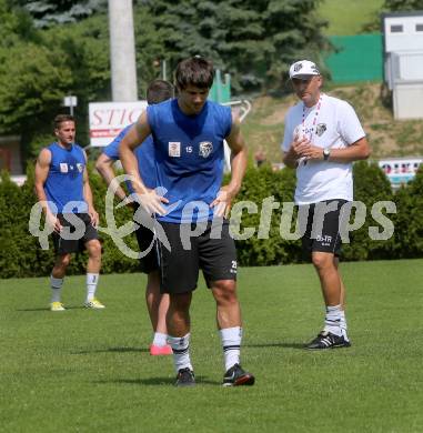 Fussball Bundesliga. Training WAC. Trainer Slobodan Grubor. Wolfsberg, am 18.6.2013.
Foto: Kuess
---
pressefotos, pressefotografie, kuess, qs, qspictures, sport, bild, bilder, bilddatenbank