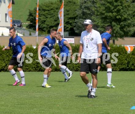 Fussball Bundesliga. Training WAC. Trainer Slobodan Grubor. Wolfsberg, am 18.6.2013.
Foto: Kuess
---
pressefotos, pressefotografie, kuess, qs, qspictures, sport, bild, bilder, bilddatenbank