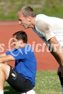 Fussball Bundesliga. Testspiel RZ Pellest WAC gegen NK Celje. Alexander Kofler, Tormanntrainer Adi Preschern. Voelkermarkt, am 21.6.2013.
Foto: Kuess
---
pressefotos, pressefotografie, kuess, qs, qspictures, sport, bild, bilder, bilddatenbank