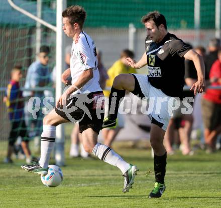 Fussball Bundesliga. Testspiel. Magdalen gegen RZ Pellets WAC. Thomas Guggenberger,  (Magdalen), Kevin Vaschauner (WAC). Magdalen, 22.6.2013.
Foto: Kuess 
---
pressefotos, pressefotografie, kuess, qs, qspictures, sport, bild, bilder, bilddatenbank