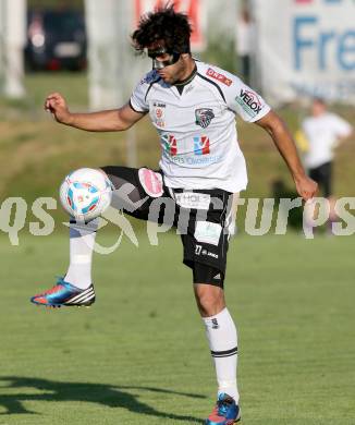 Fussball Bundesliga. Testspiel. Magdalen gegen RZ Pellets WAC. Michele Polverino (WAC). Magdalen, 22.6.2013.
Foto: Kuess 
---
pressefotos, pressefotografie, kuess, qs, qspictures, sport, bild, bilder, bilddatenbank