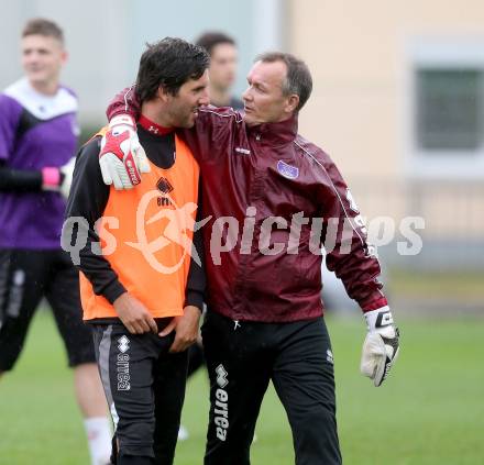 Fussball Regionalliga. Training SK Austria Klagenfurt. Sandro Zakany, Tormanntrainer Wolfgang Thun-Hohenstein. Klagenfurt, am 24.6.2013.
Foto: Kuess
---
pressefotos, pressefotografie, kuess, qs, qspictures, sport, bild, bilder, bilddatenbank