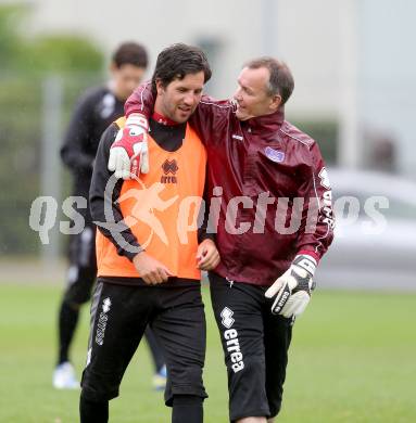 Fussball Regionalliga. Training SK Austria Klagenfurt. Sandro Zakany, Tormanntrainer Wolfgang Thun-Hohenstein. Klagenfurt, am 24.6.2013.
Foto: Kuess
---
pressefotos, pressefotografie, kuess, qs, qspictures, sport, bild, bilder, bilddatenbank