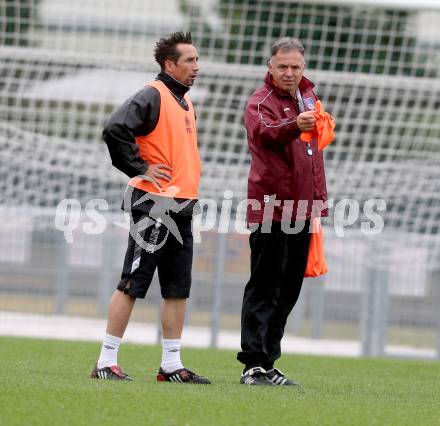 Fussball Regionalliga. Training SK Austria Klagenfurt. Matthias Dollinger, Trainer Joze Prelogar. Klagenfurt, am 24.6.2013.
Foto: Kuess
---
pressefotos, pressefotografie, kuess, qs, qspictures, sport, bild, bilder, bilddatenbank