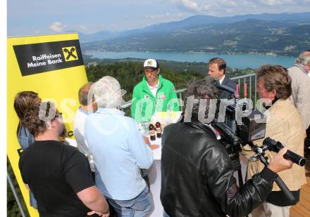 Schi Alpin. Pressekonferent Max Franz, Journalisten, Peter Gauper. Pyramidenkogel, am 29.6.2013.
Foto: Kuess
---
pressefotos, pressefotografie, kuess, qs, qspictures, sport, bild, bilder, bilddatenbank