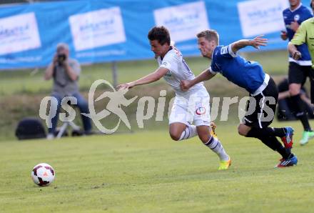 Fussball Testspiel. FK Austria Wien gegen Arminia Bielefeld.  Thomas Murg(Wien), Marc Lorenz (Bielefeld). Velden, am 2.7.2013.
Foto: Kuess
---
pressefotos, pressefotografie, kuess, qs, qspictures, sport, bild, bilder, bilddatenbank