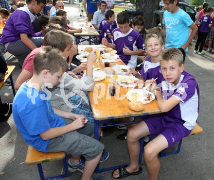 Fussball. FK Austria Klagenfurt. Saisonabschlussfeier Nachwuchs. Klagenfurt, 5.7.2013.
Foto: Kuess
---
pressefotos, pressefotografie, kuess, qs, qspictures, sport, bild, bilder, bilddatenbank