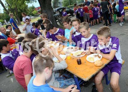 Fussball. FK Austria Klagenfurt. Saisonabschlussfeier Nachwuchs. Klagenfurt, 5.7.2013.
Foto: Kuess
---
pressefotos, pressefotografie, kuess, qs, qspictures, sport, bild, bilder, bilddatenbank