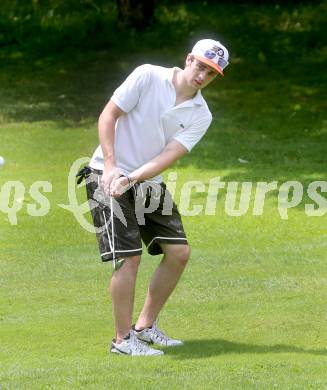 Golf. Eishockey. Lederhosen Golfturnier. Lukas Schluderbacher (VSV). Klopeinersee, 8.7.2013.
Foto: Kuess
---
pressefotos, pressefotografie, kuess, qs, qspictures, sport, bild, bilder, bilddatenbank