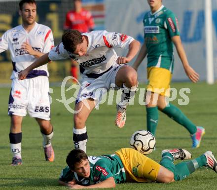 Fussball OEFB Cup. SAK gegen Voecklamarkt. Matic Korasa,  (SAK),  Marcel Rohrstorfer (Voecklamarkt). Welzenegg, am 12.7.2013.
Foto: Kuess
---
pressefotos, pressefotografie, kuess, qs, qspictures, sport, bild, bilder, bilddatenbank