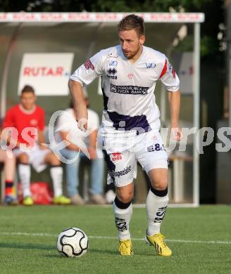 Fussball OEFB Cup. SAK gegen Voecklamarkt. Darijo Biscan (SAK). Welzenegg, am 12.7.2013.
Foto: Kuess
---
pressefotos, pressefotografie, kuess, qs, qspictures, sport, bild, bilder, bilddatenbank