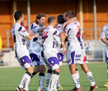 Fussball OEFB Cup. SAK gegen Voecklamarkt. Torjubel SAK. Welzenegg, am 12.7.2013.
Foto: Kuess
---
pressefotos, pressefotografie, kuess, qs, qspictures, sport, bild, bilder, bilddatenbank