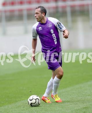 Fussball. OEFB Cup. Austria Klagenfurt gegen Wiener Viktoria. Christian Prawda (Klagenfurt) . Klagenfurt, 13.7.2013.
Foto: Kuess
---
pressefotos, pressefotografie, kuess, qs, qspictures, sport, bild, bilder, bilddatenbank