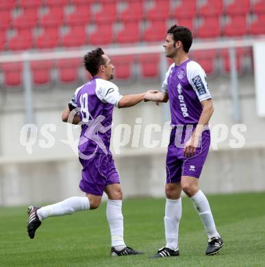 Fussball. OEFB Cup. Austria Klagenfurt gegen Wiener Viktoria. torjubel Matthias Dollinger, Garcia Lozano Raul  (Klagenfurt). Klagenfurt, 13.7.2013.
Foto: Kuess
---
pressefotos, pressefotografie, kuess, qs, qspictures, sport, bild, bilder, bilddatenbank