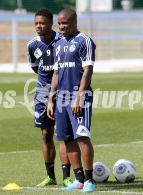 Fussball. FC Schalke 04. Trainingslager.  Michel Bastos, Jefferson Farfan. Klagenfurt, 20.7.2013.
Foto: Kuess
---
pressefotos, pressefotografie, kuess, qs, qspictures, sport, bild, bilder, bilddatenbank