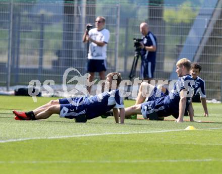 Fussball. FC Schalke 04. Trainingslager.  Max Meyer, Lars Unnerstall. Klagenfurt, 20.7.2013.
Foto: Kuess
---
pressefotos, pressefotografie, kuess, qs, qspictures, sport, bild, bilder, bilddatenbank