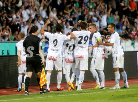 Fussball Bundesliga. RZ Pellets WAC gegen SK Rapid Wien.  Torjubel WAC. Wolfsberg, 20.7.2013.
Foto: Kuess

---
pressefotos, pressefotografie, kuess, qs, qspictures, sport, bild, bilder, bilddatenbank