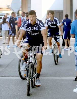 Fussball. FC Schalke 04. Trainingslager.  Klaas-Jan Huntelaar. Klagenfurt, 20.7.2013.
Foto: Kuess
---
pressefotos, pressefotografie, kuess, qs, qspictures, sport, bild, bilder, bilddatenbank