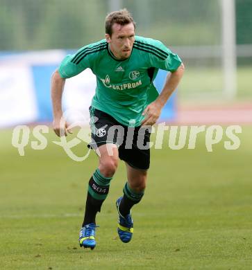 Fussball Testspiel. FC Schalke 04 gegen Southampton. Christian Fuchs (Schalke). Villach, am 24.7.2013.
Foto: Kuess
---
pressefotos, pressefotografie, kuess, qs, qspictures, sport, bild, bilder, bilddatenbank