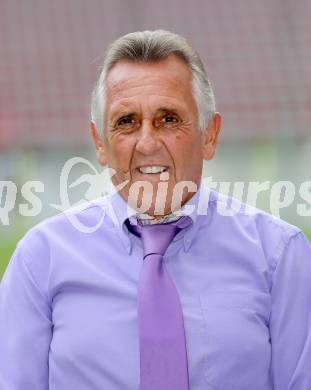 Fussball. SK Austria Klagenfurt. Mannschaftsfototermin. Portrait. Matthias Dollinger sen..
Klagenfurt, 23.7.2013.
Foto: Kuess
---
pressefotos, pressefotografie, kuess, qs, qspictures, sport, bild, bilder, bilddatenbank