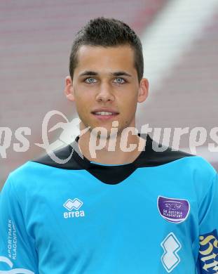 Fussball. SK Austria Klagenfurt. Mannschaftsfototermin. Portrait.  Florian Heindl.
Klagenfurt, 23.7.2013.
Foto: Kuess
---
pressefotos, pressefotografie, kuess, qs, qspictures, sport, bild, bilder, bilddatenbank